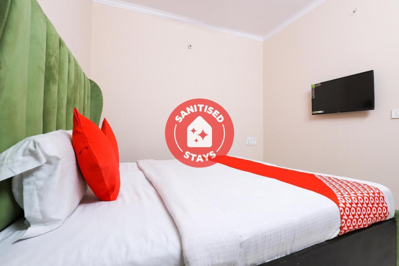 Oyo 77819 Shahdara Inn Ню Делхи Екстериор снимка