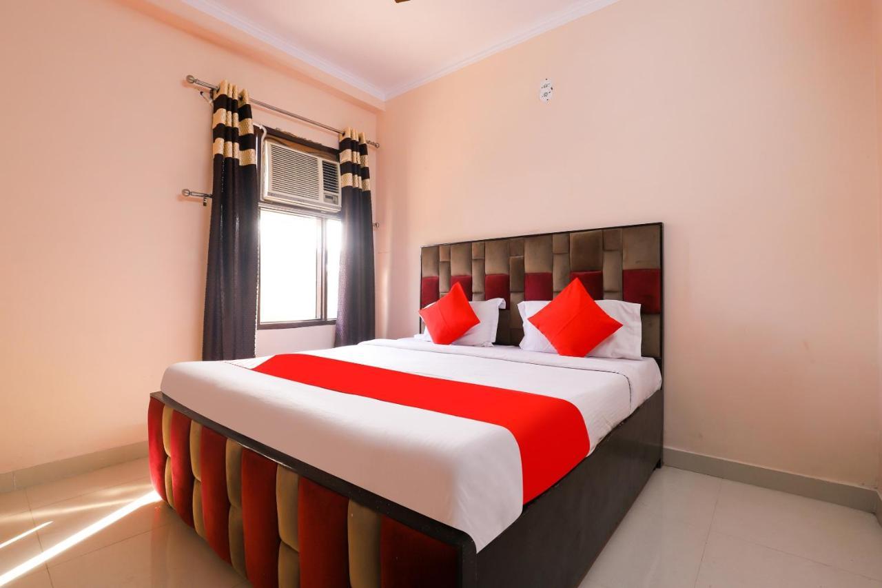 Oyo 77819 Shahdara Inn Ню Делхи Екстериор снимка